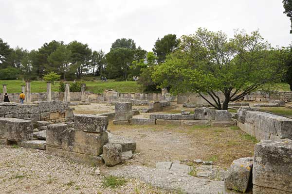 Glanum, site archéologique, Saint-Rémy-de-Provence, Provence, Bouches-du-Rhône, Alpilles, archéologie, blog culture, visite test