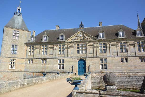 Château de Sully, Saône et Loire
